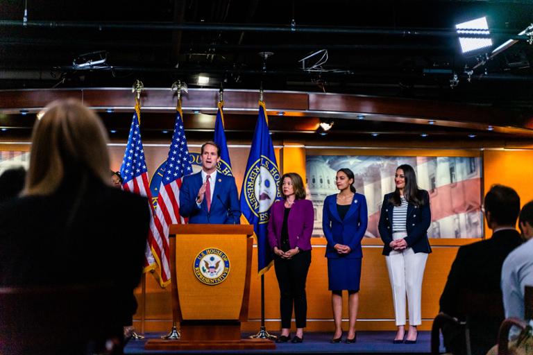 jim himes committee and caucus assignments